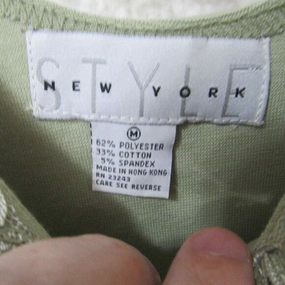 New York style tank top‎ Womens size medium green Polyester blend front design - Picture 4 of 6